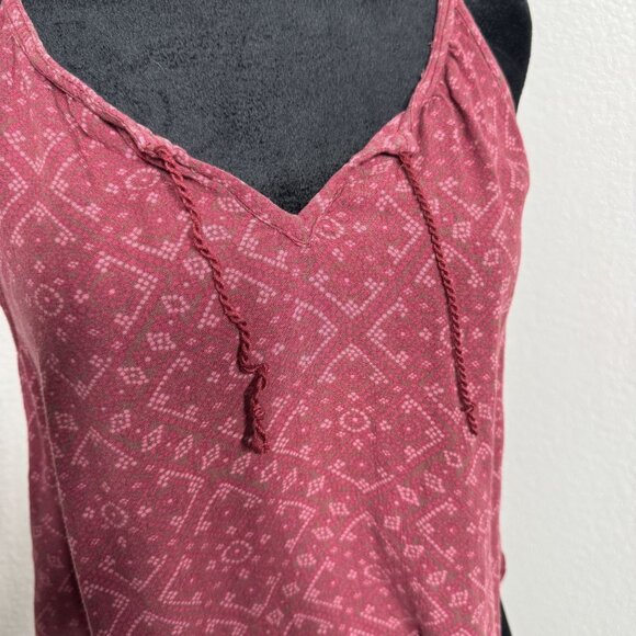 Hollister Red Boho Print Sleeveless Flowy Tank Top XS‎ - Picture 5 of 6